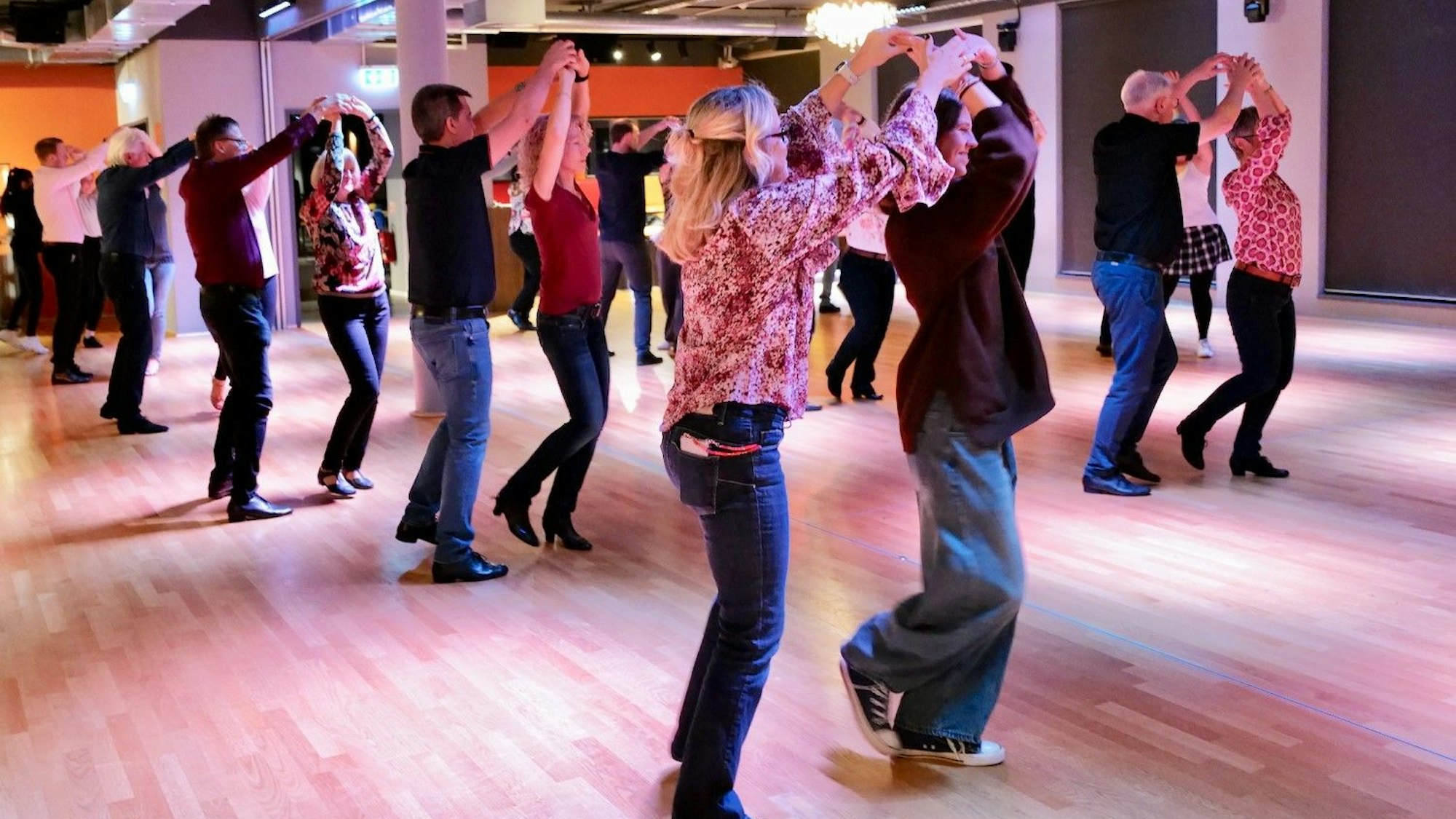 Die Tanzpaare bei der Bachata-Challenge hatten sichtlich Spaß.