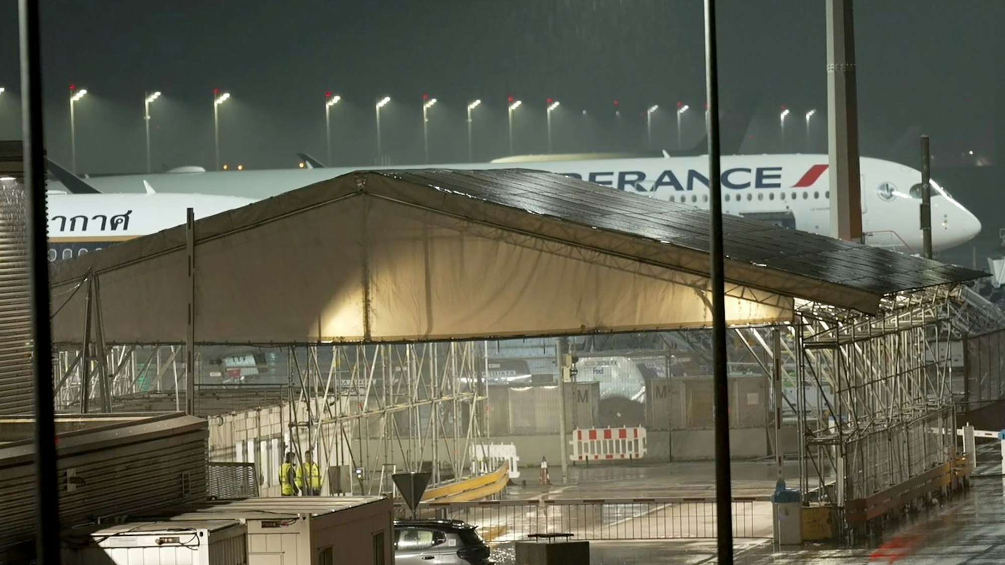Grund für die Umleitung war laut Airline Brandgeruch im Cockpit.