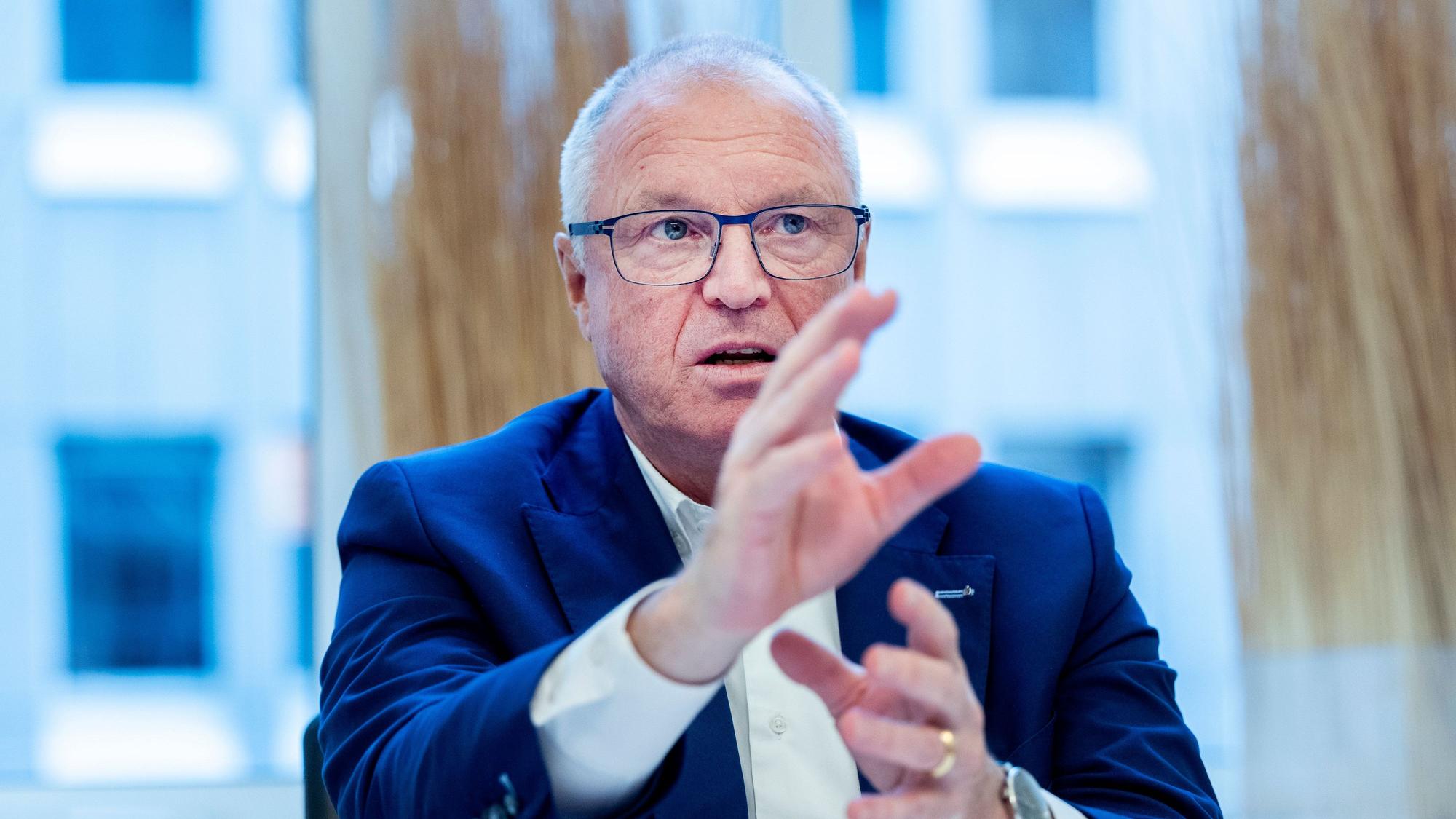 Abschiedsinterview mit Alexander Wüerst, dem scheidenden Vorsitzenden des Vorstandes der Kreissparkasse Köln.
Foto: Michael Bause
