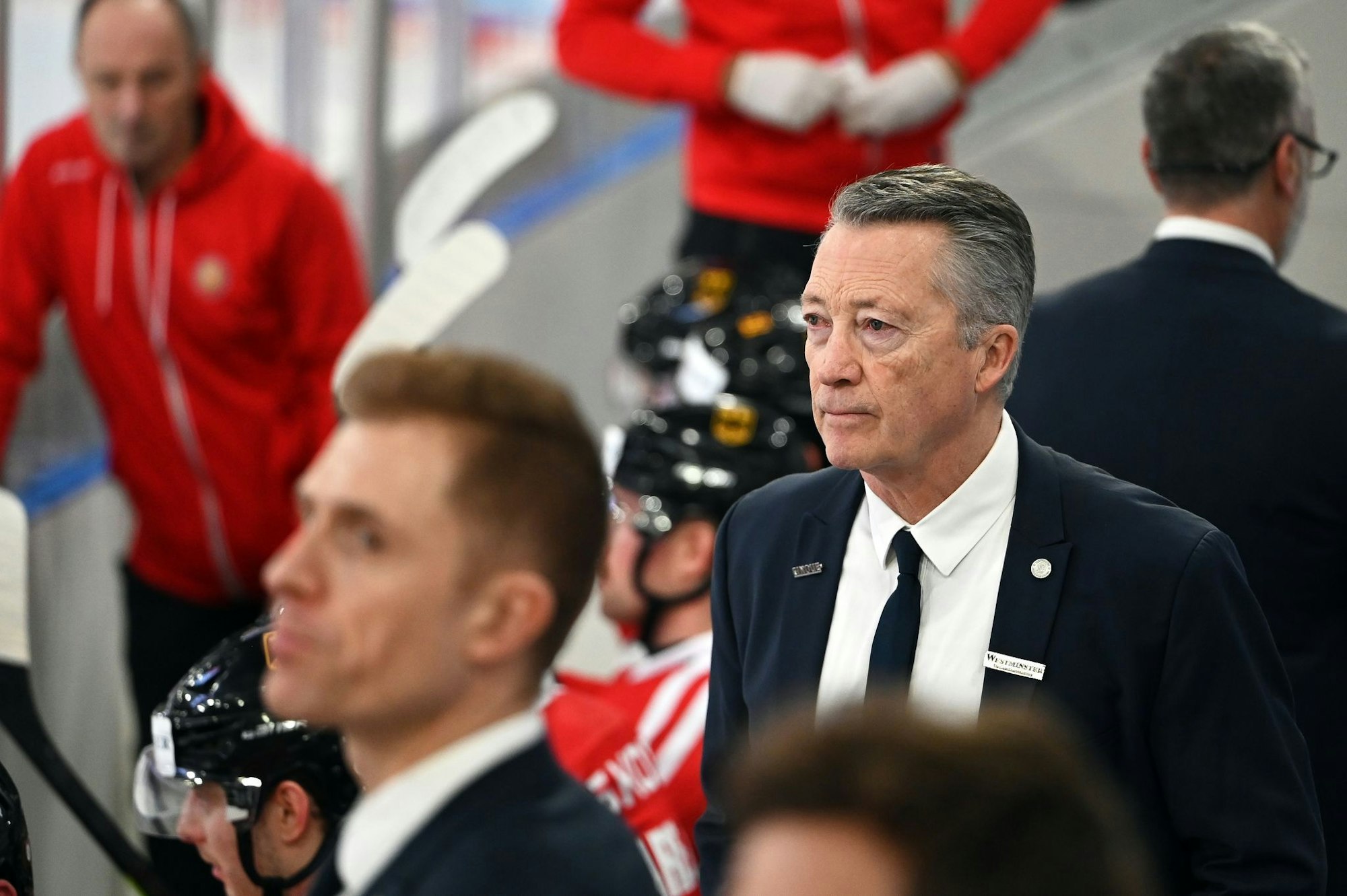 Banger Blick Richtung Olympia bei Bundestrainer Harold Kreis (r).