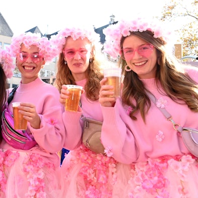 11.11.2025 Köln. Elfter Elfter. Kostüme in der Altstadt.. Foto: Alexander Schwaiger