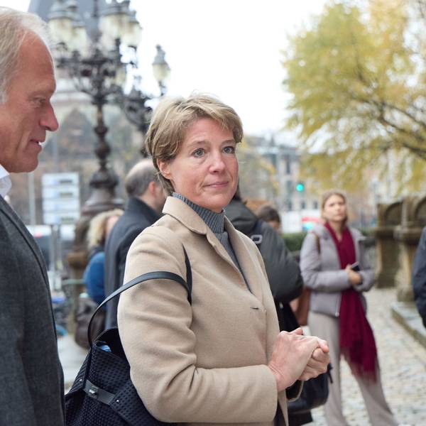 Zusammen mit ihrem Lebenspartner Gerhard Delling erschien Christina Block vor Gericht.