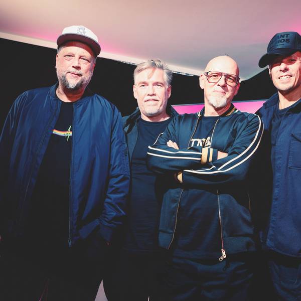 16.09.2024, Köln: „Die Fantastischen Vier“ posieren in einem Hotelzimmer nach einem Interview mit dem Kölner Stadtanzeiger vor ihrem Konzert bei der Digitalmesse Digital X im Mediapark in Köln. Foto: Thilo Schmülgen