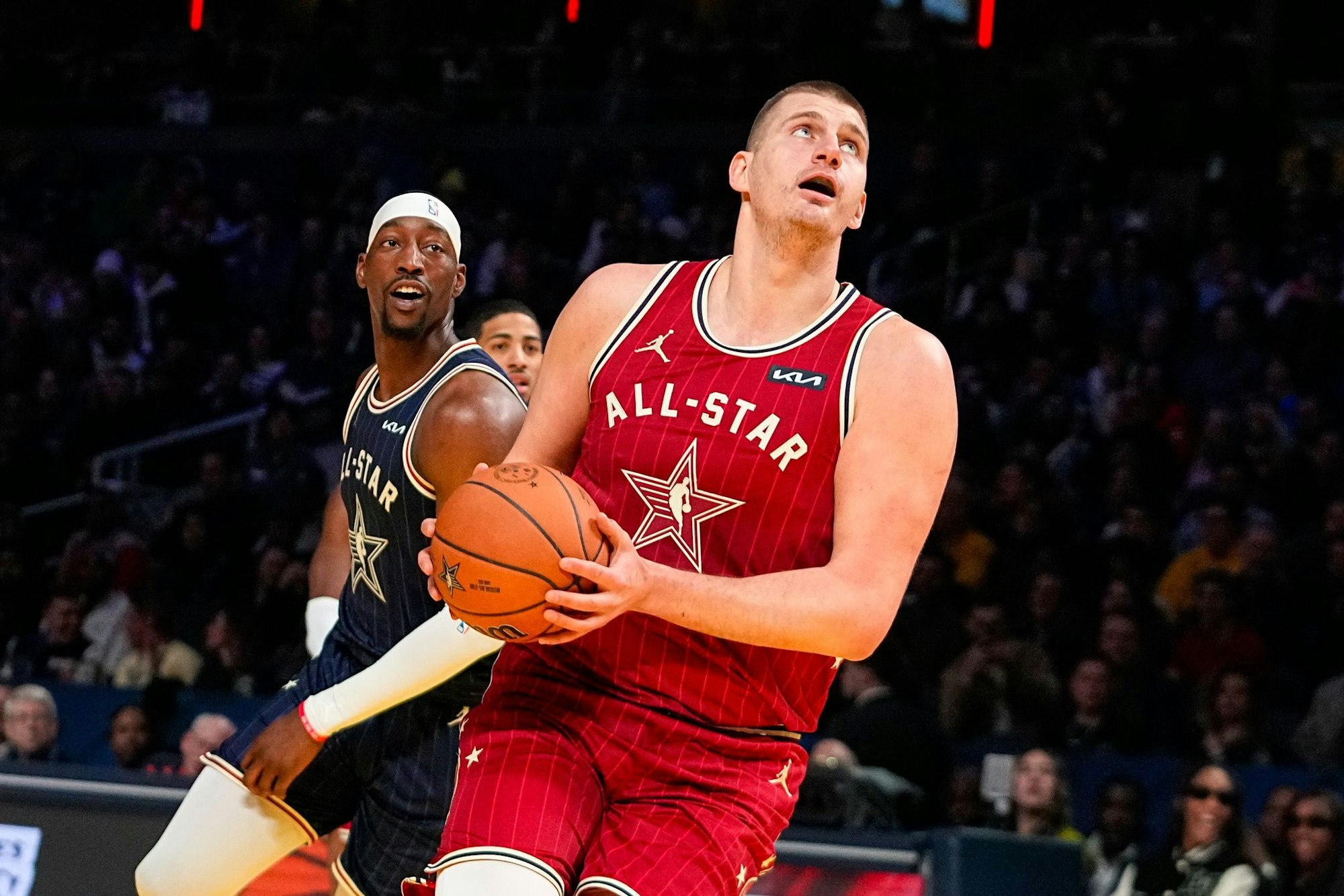 Nikola Jokic wird beim nächsten All-Star-Spiel der NBA ziemlich sicher für das "Team World" auflaufen. (Archivfoto)