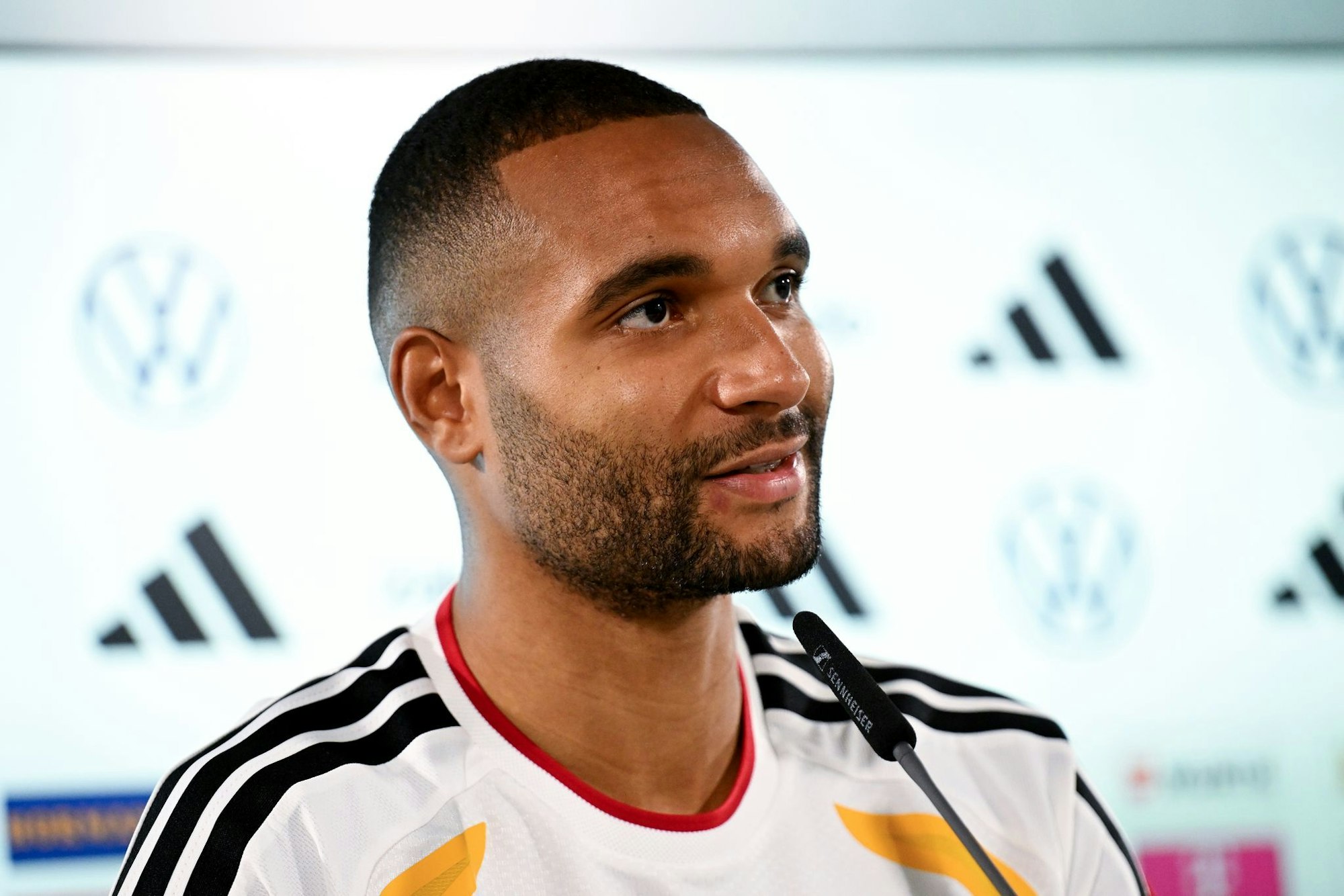 Jonathan Tah hat keine Zweifel an der direkten WM-Qualifikation.