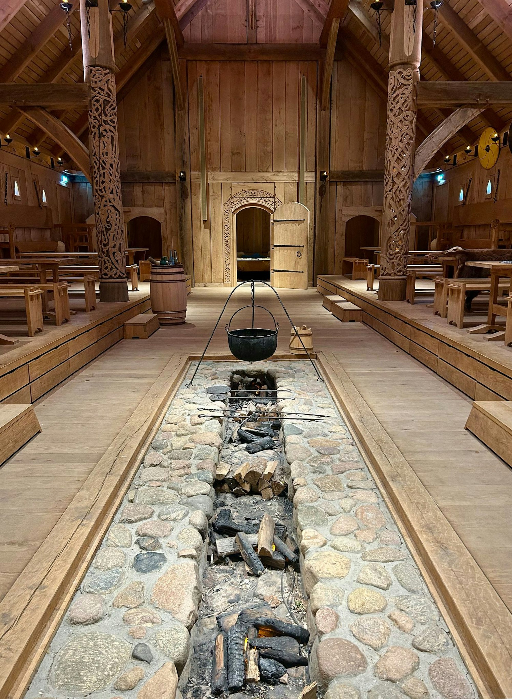 60 Meter lang, 10 Meter hoch: Nachbau der großen Königshalle im «Land der Legenden».