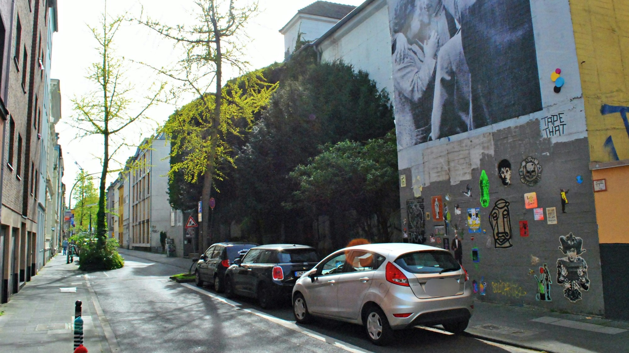 Im bunker k101 in Ehrenfeld zeigen die teilnehmenden Künstler eine Auswahl ihrer Werke. (Archivbild)