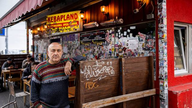 Murat Demir ist Inhaber des Kebapland auf der Venloer Straße.