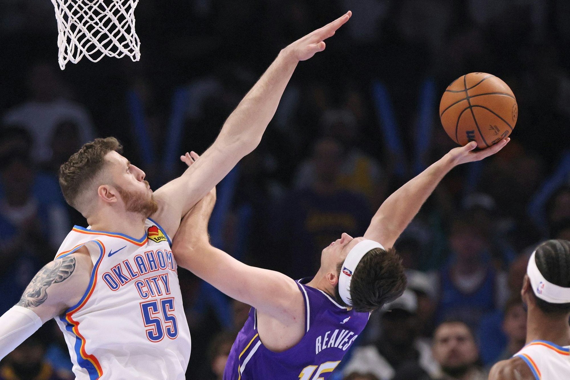 Hartensteins (links) Defensive war zu stark für die Lakers