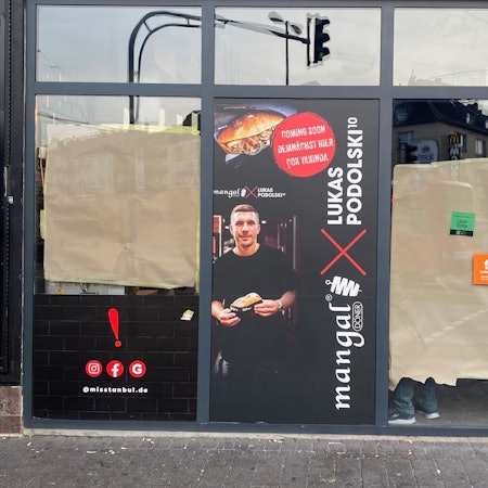 Außenansicht eines Ladenlokals in Ehrenfeld.