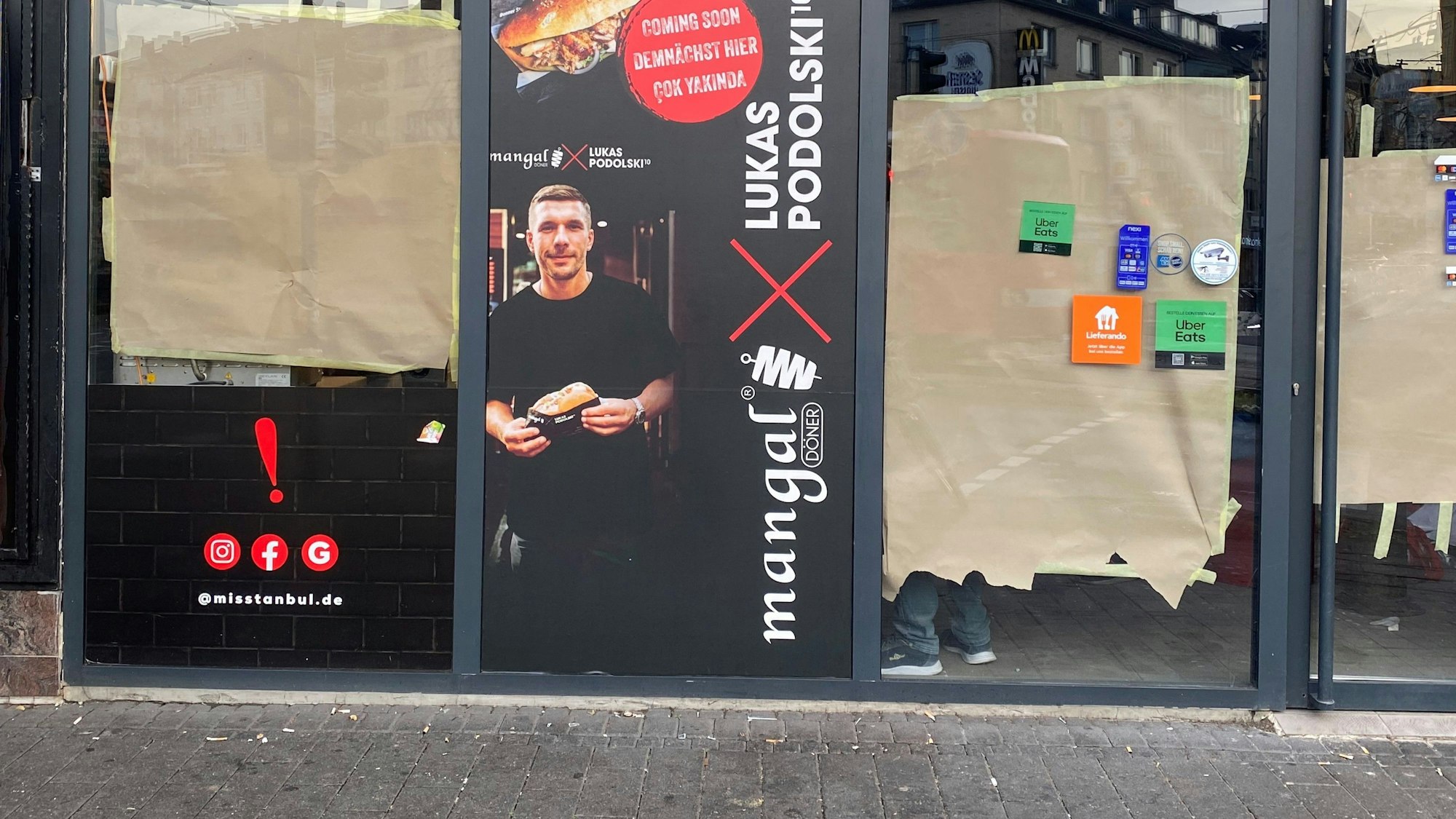 Außenansicht eines Ladenlokals in Ehrenfeld.