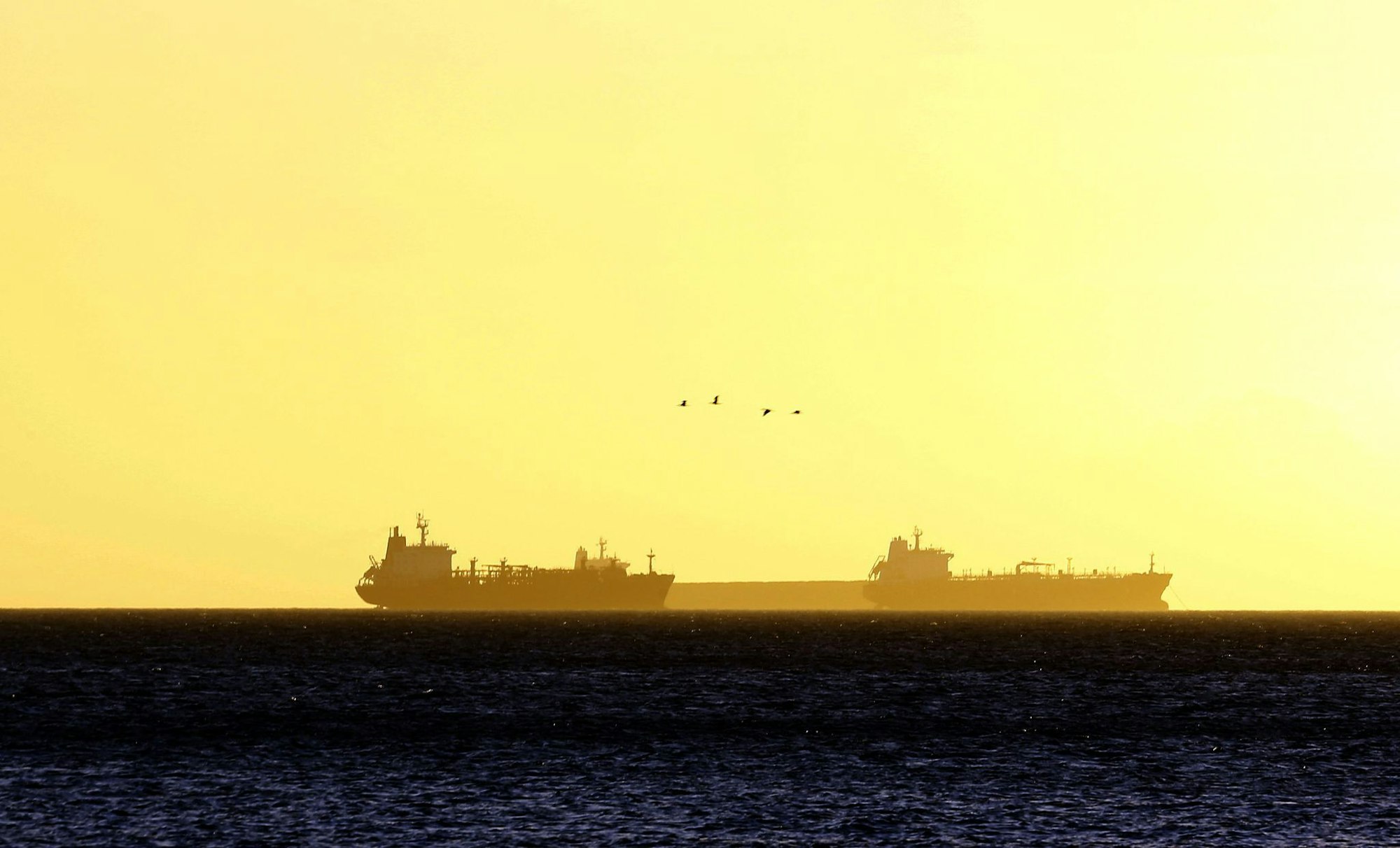 Noch ist unklar, weshalb ein Tanker seinen Kurs änderte. (Symbolbild)