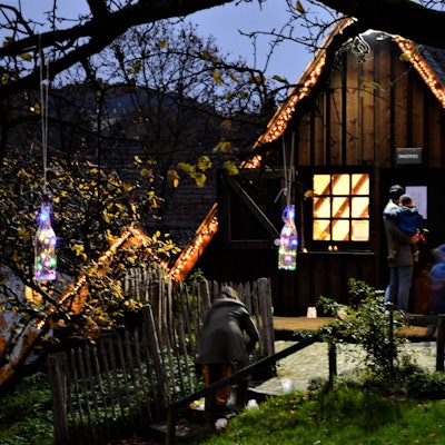 Das Foto zeigt das Bensberger Museum beim Lichterfest