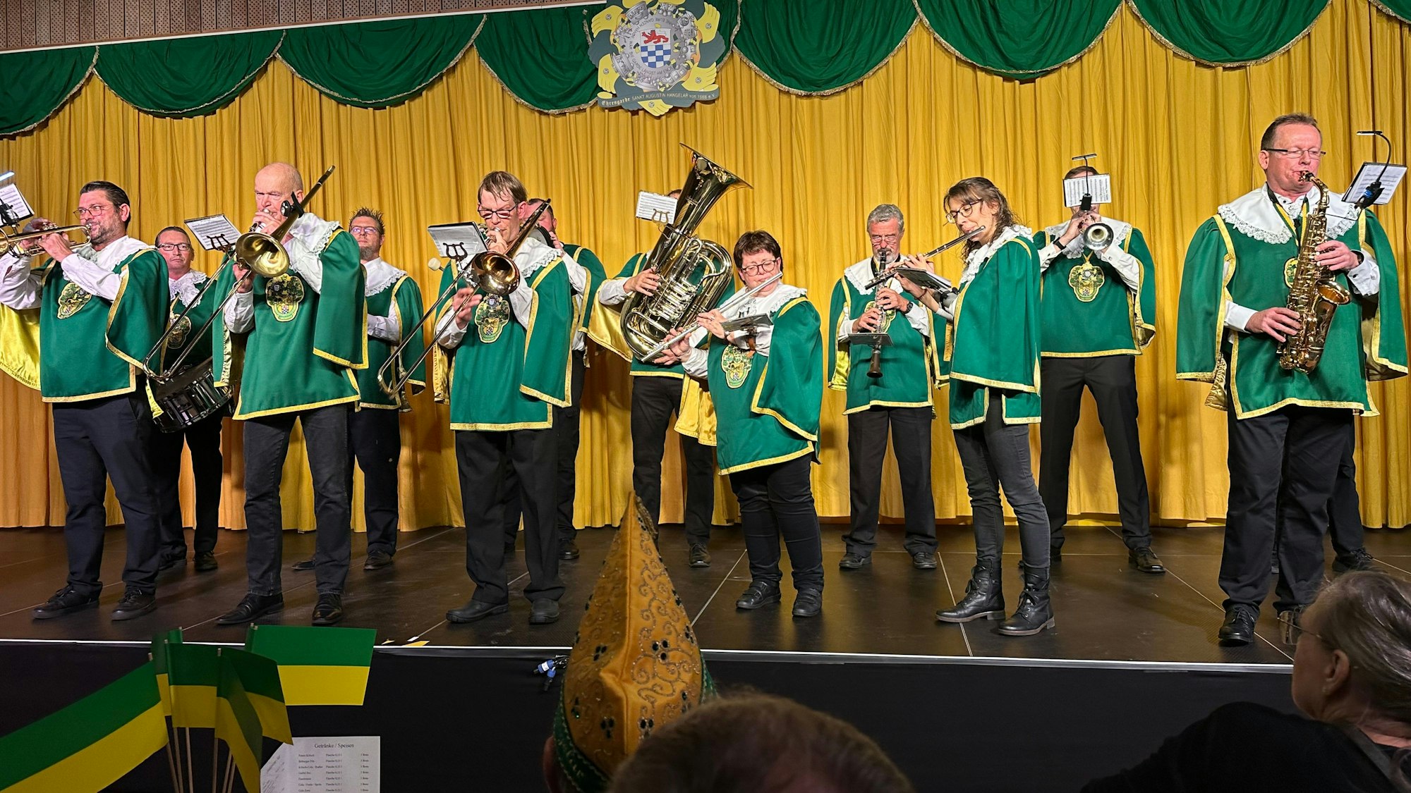 Prunksitzung der Ehrengarde Hangelar im Haus der Nachbarschaft, der im Jahr 2024 gegründete Musikkorps hatte seinen Auftritt.
