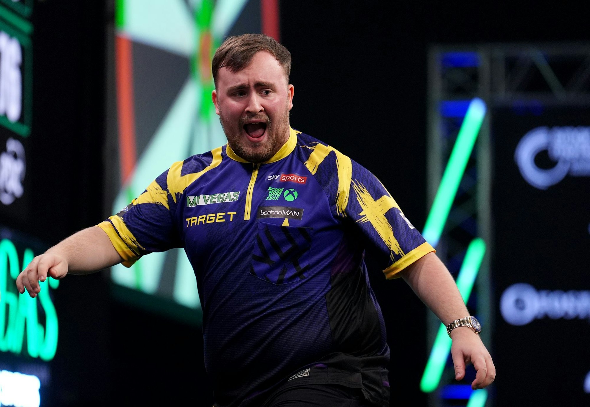 Führt die Darts-Weltrangliste erstmals an: Luke Littler.