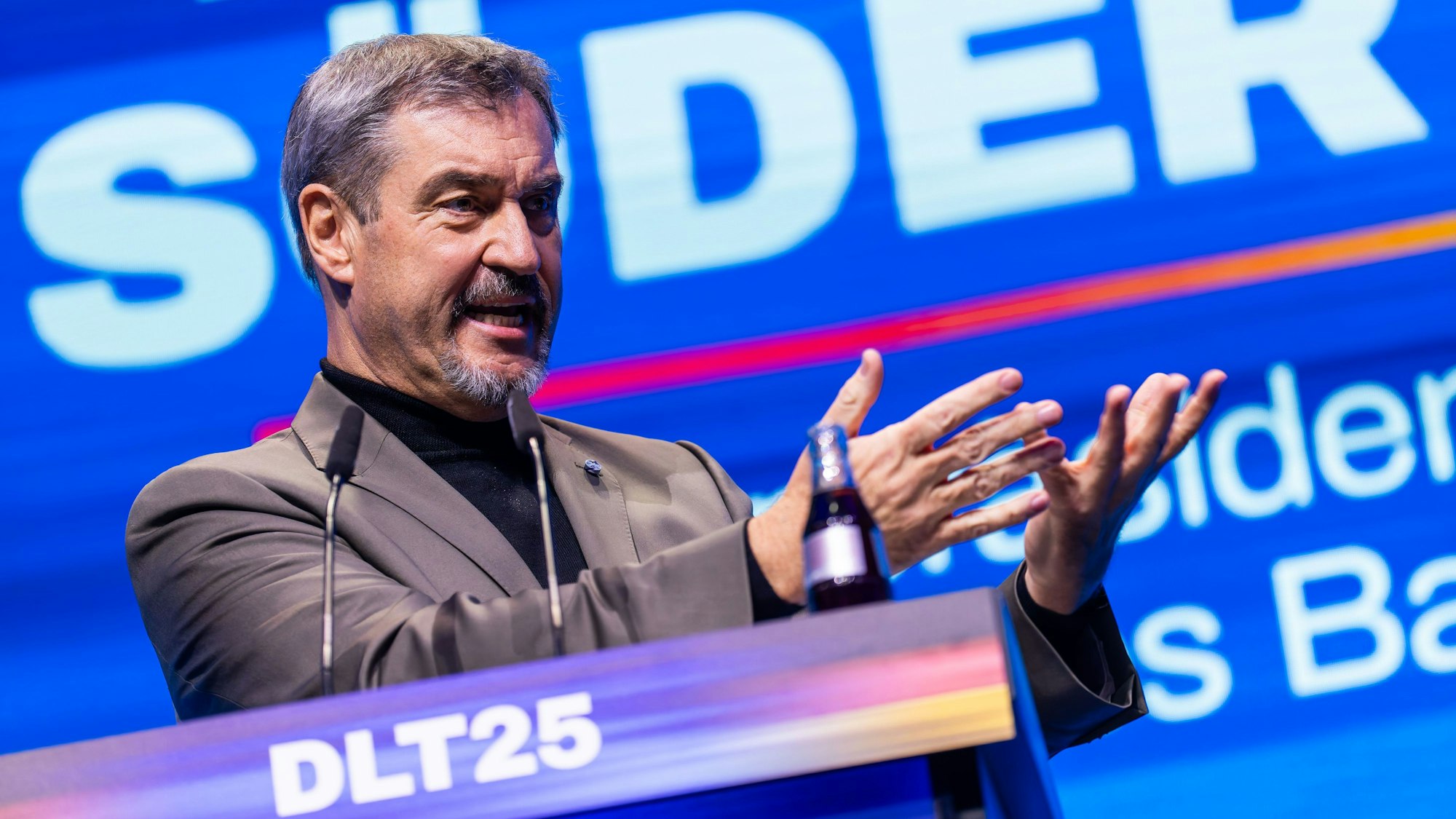 Markus Söder (CSU), Ministerpräsident von Bayern, spricht beim Deutschlandtag der Jungen Union (JU).