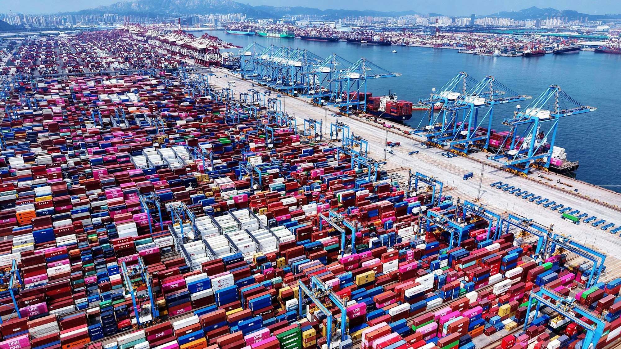 China exportiert in alle Welt - und immer stärker nach Deutschland.