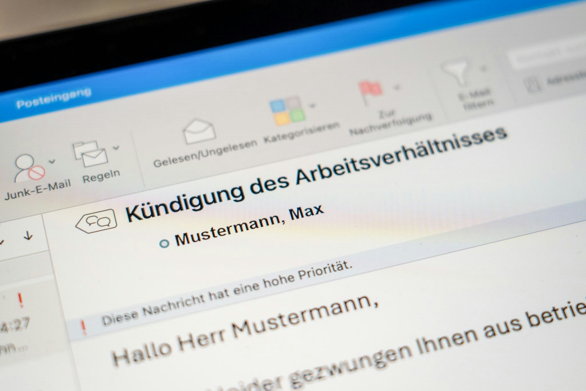 Rauswurf per Mail? Eine Kündigung muss immer im Original vorliegen.