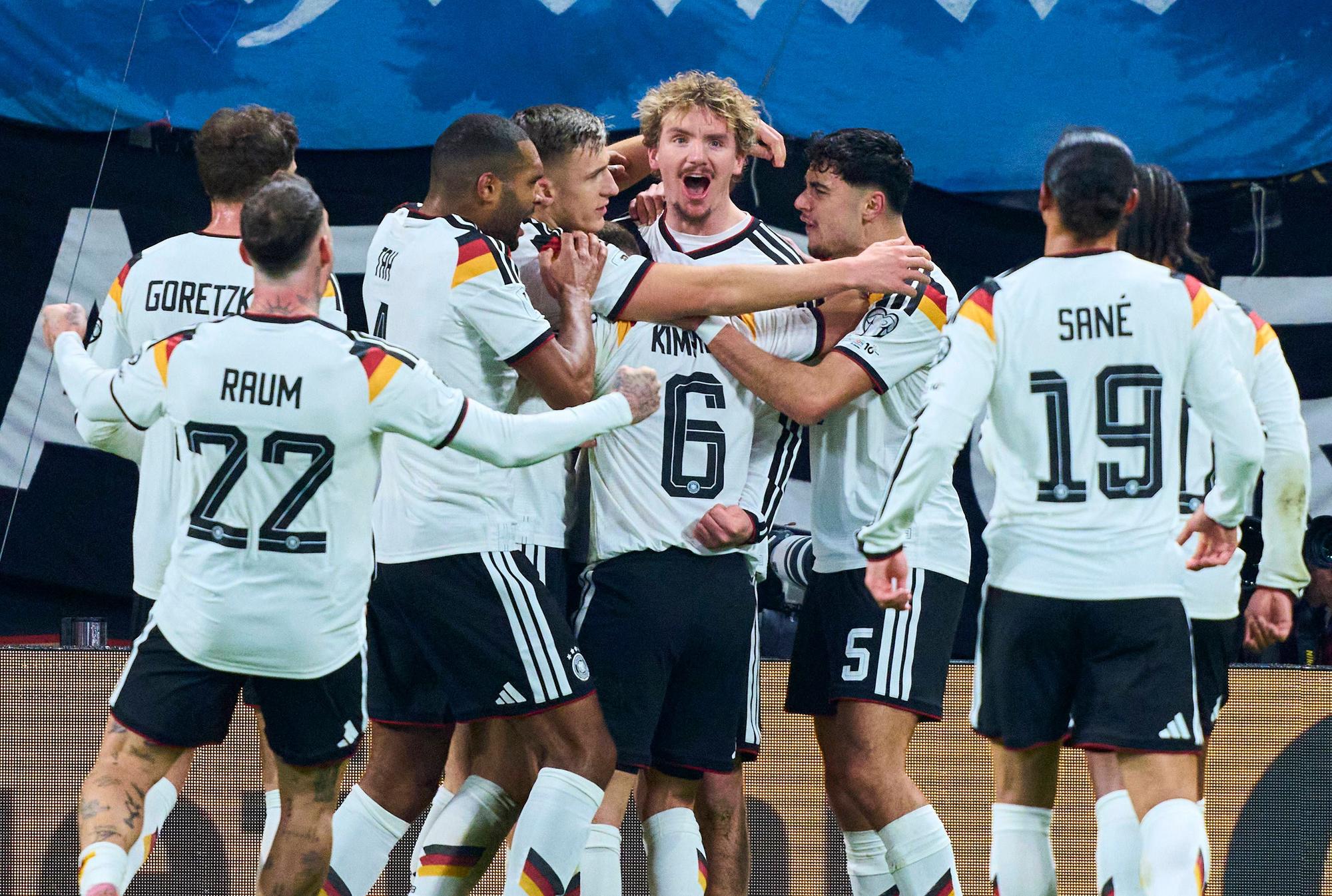 Große Freude bei Nick Woltemade nach seinem 1:0.