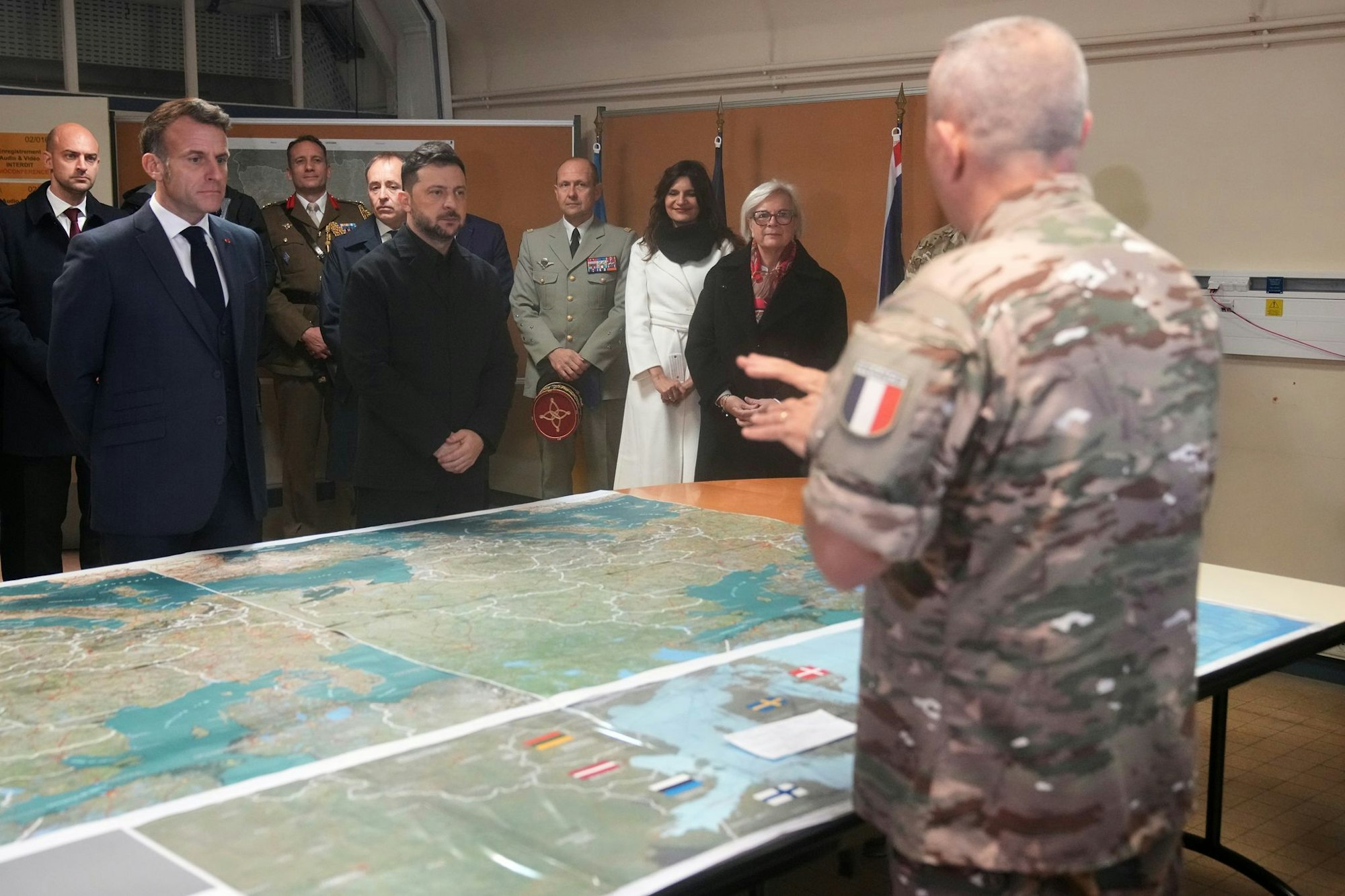 Frankreich will der Ukraine bei der Abwehr des russischen Angriffskriegs weiter beistehen.