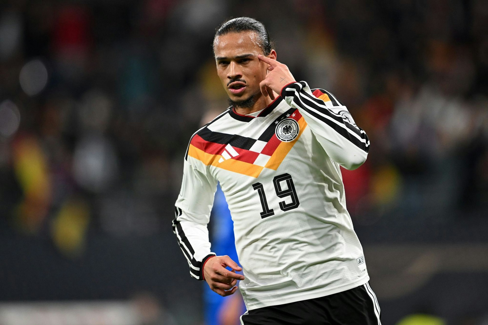 Er sollte sich bewähren - Leroy Sané traf gleich doppelt.