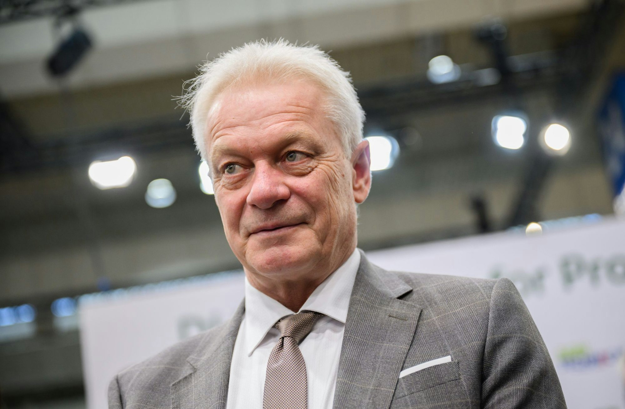 Wegen eines technischen Defektes am Flugzeug musste Bundesagrarminister Alois Rainer einen Flug in die USA umplanen.