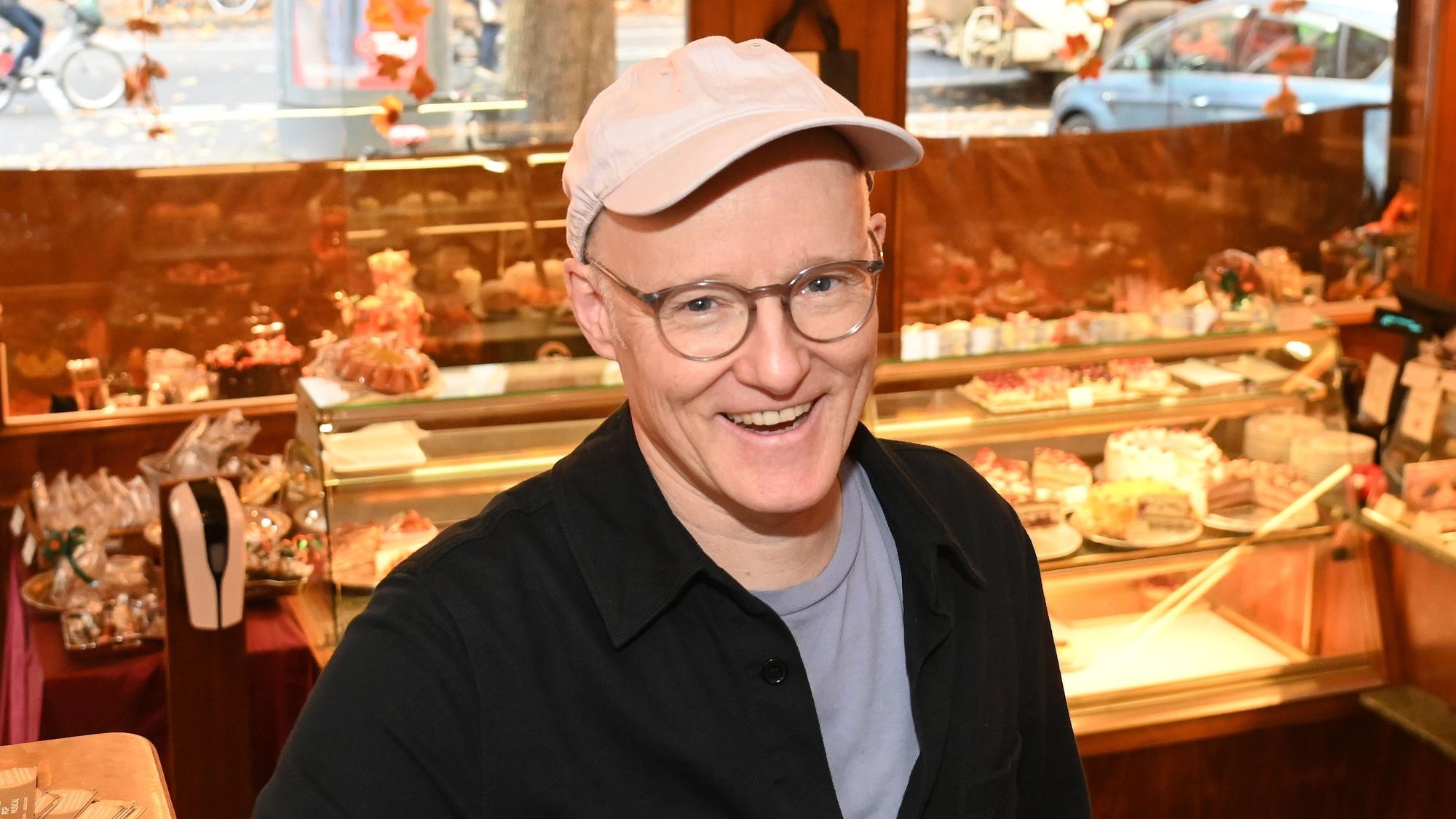 Peter Licht im Kölner Café Wahlen.