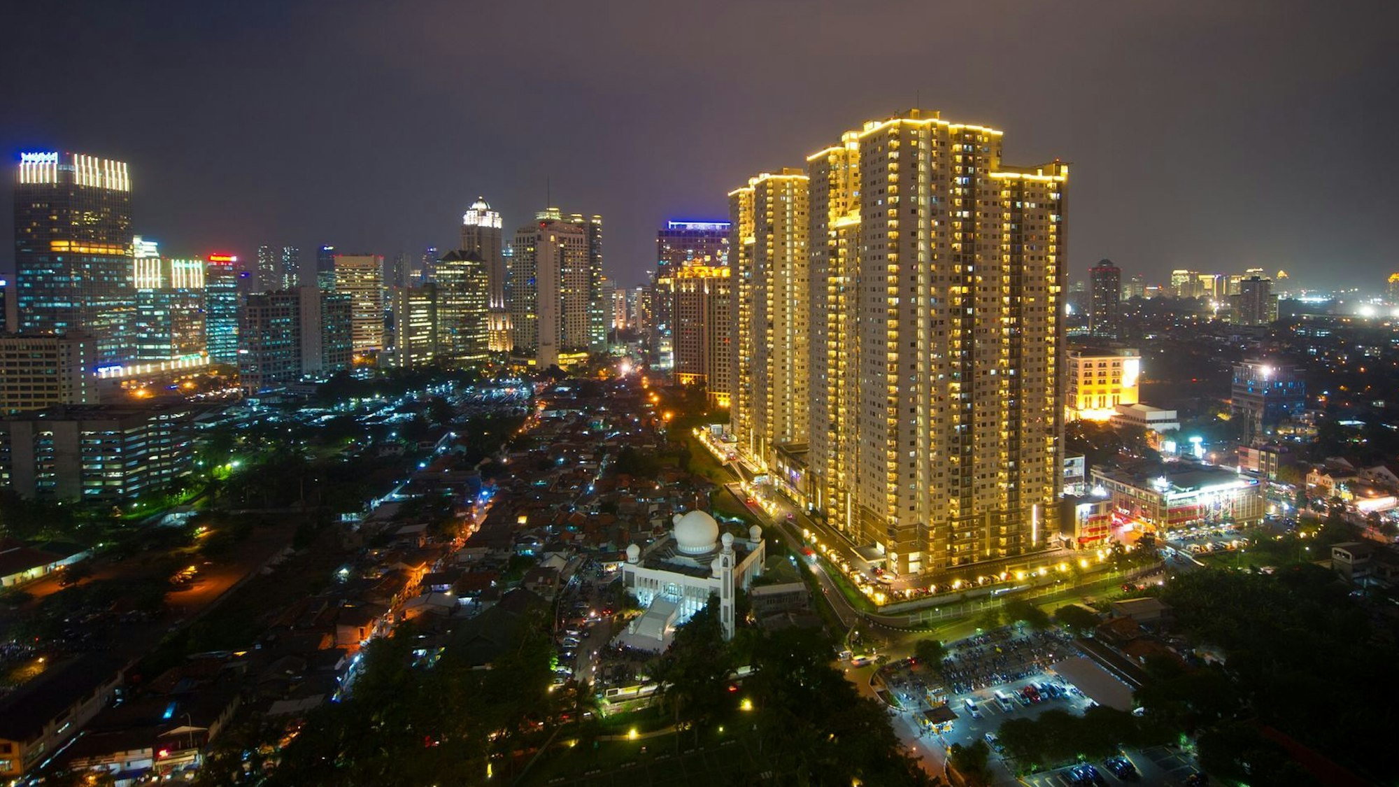Jakarta bei Nacht.