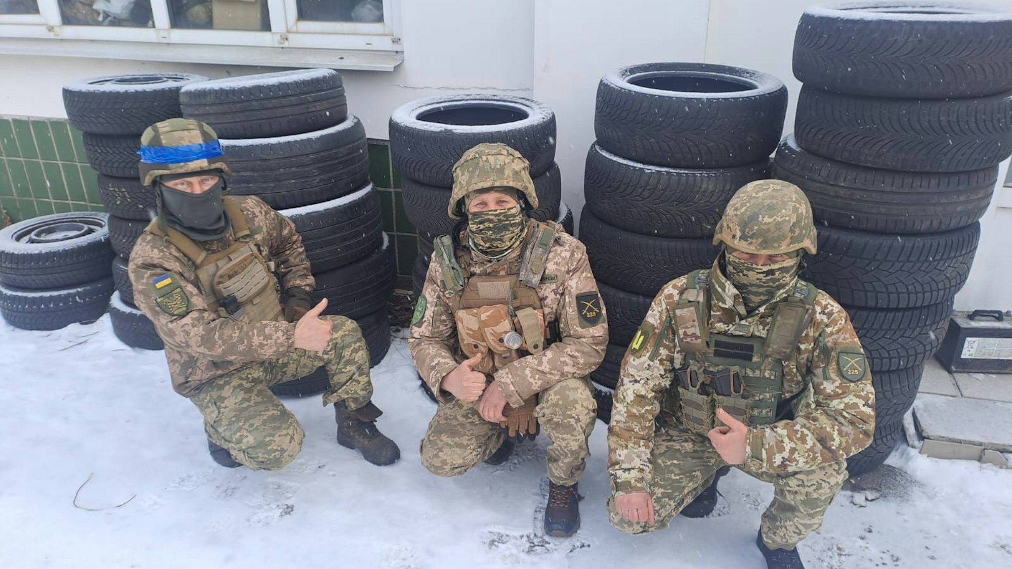 Der Verein „Sankt Augustin and Friends hilft“ unterstützt die Menschen in der Ukraine. Dazu gehören auch Reifenspenden für die Truppen an der Front.