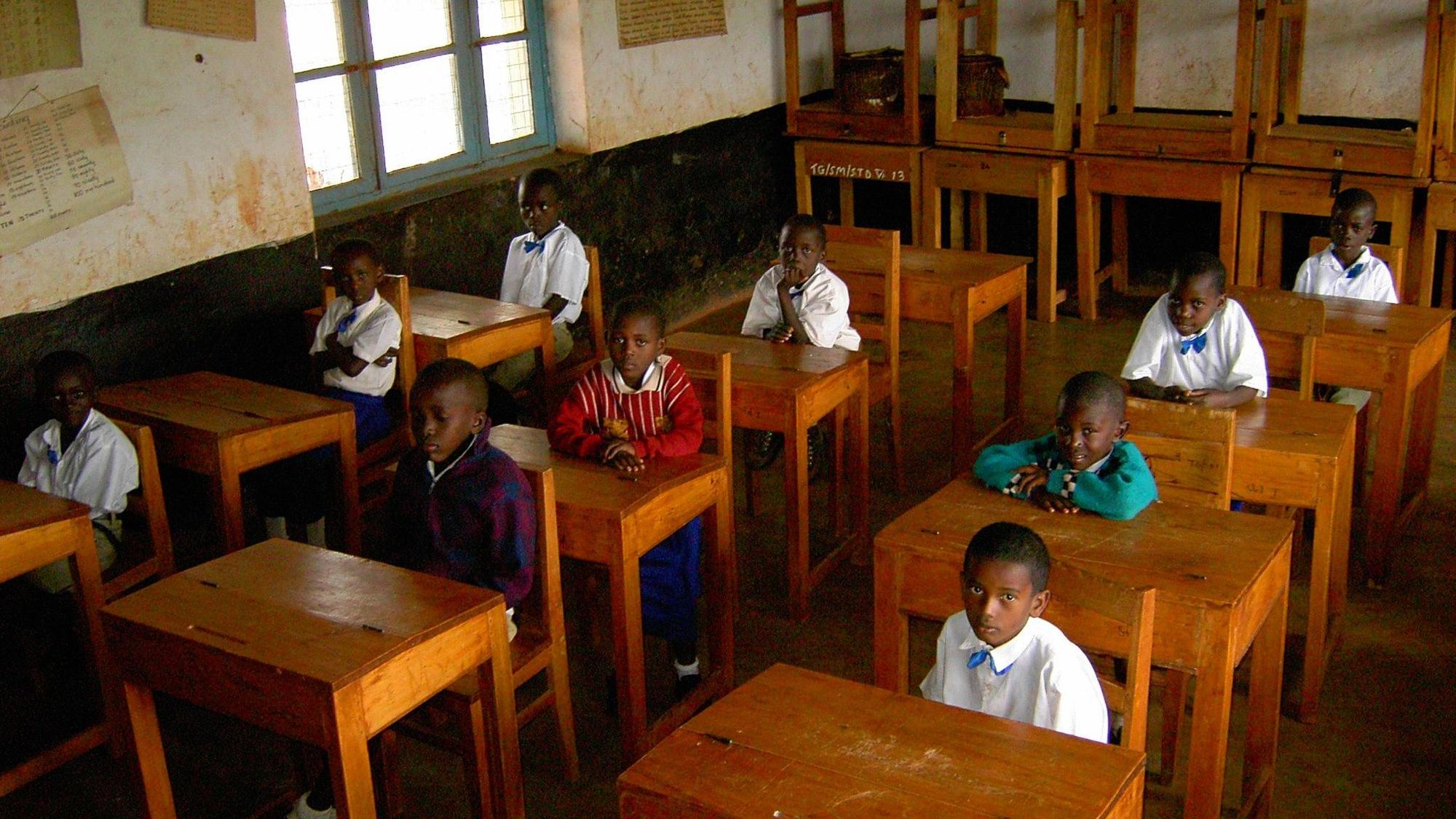 Eine Schulklasse der Tegemeo-Schule in Lukajange / Tansania.