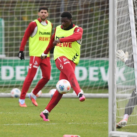 18.11.2025, xophax, Fussball 1.Bundesliga Saison 2025 / 2026 1.FC Köln Training nach der Länderspielpause. Ragnar Ache 1.FC Köln Köln *** 18 11 2025, xophax, Football 1 Bundesliga Season 2025 2026 1 FC Köln Training after the international break Ragnar Ache 1 FC Köln Köln