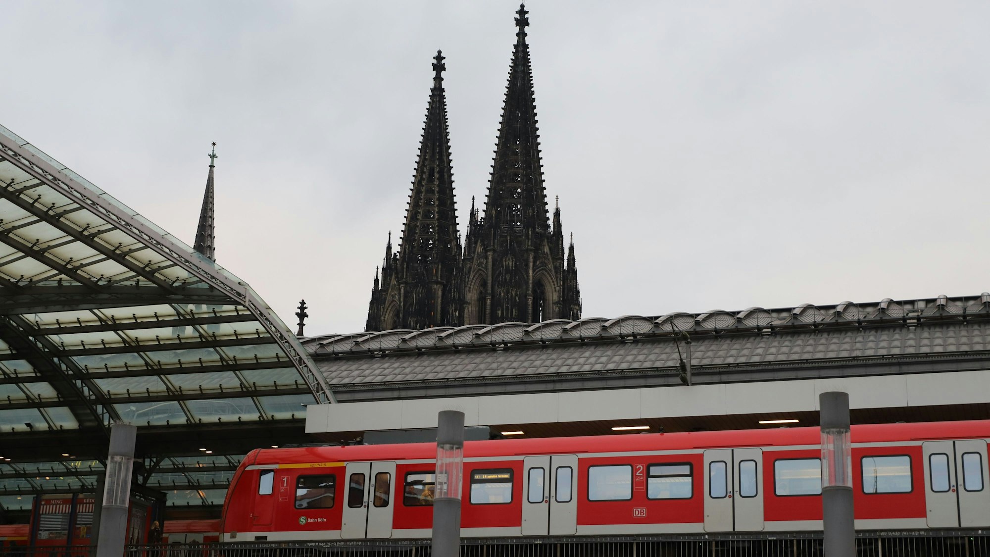 Polizeieinsatz nach Angriff auf einen Beamten (Symbolfoto)