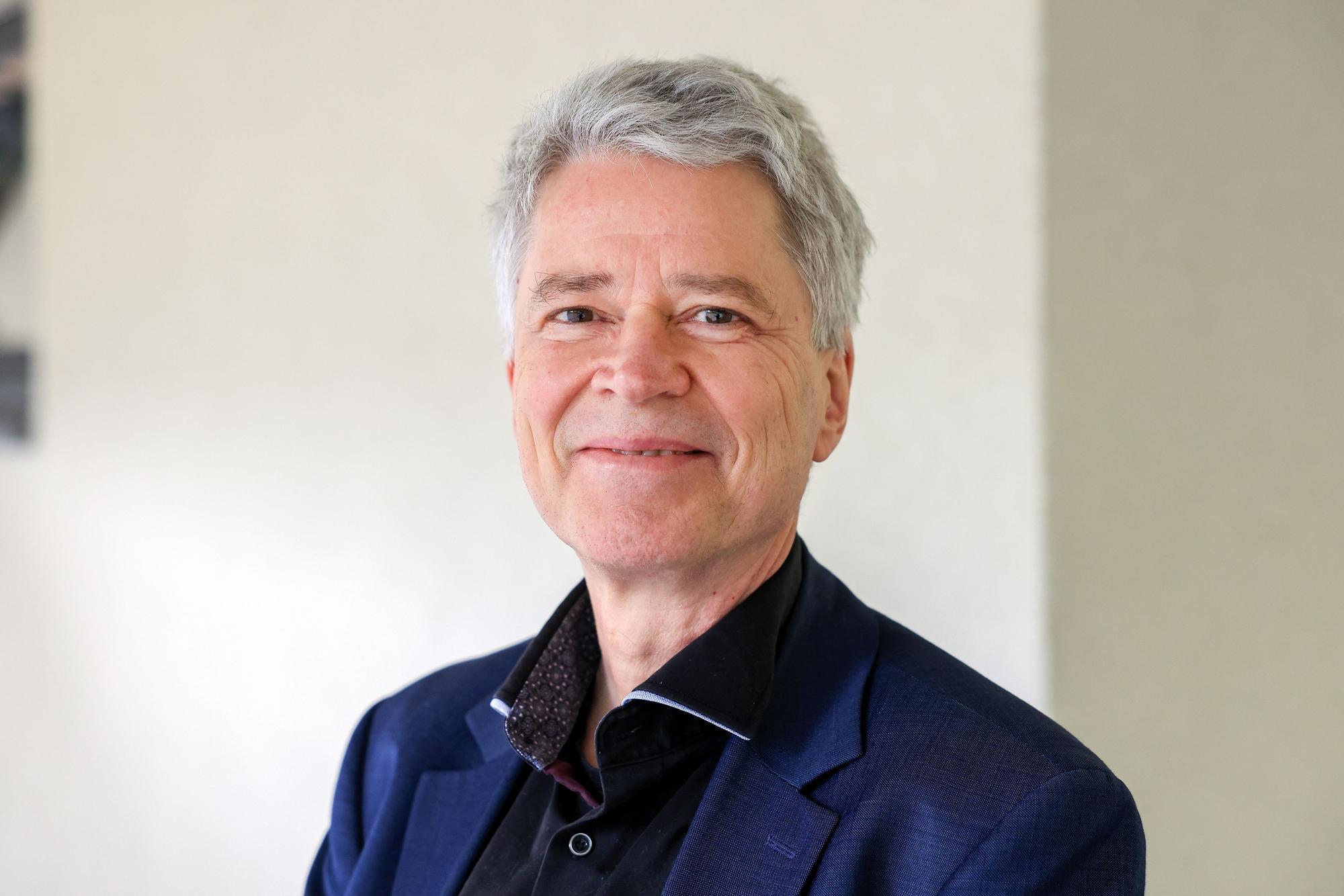 Dr. Harald Rau