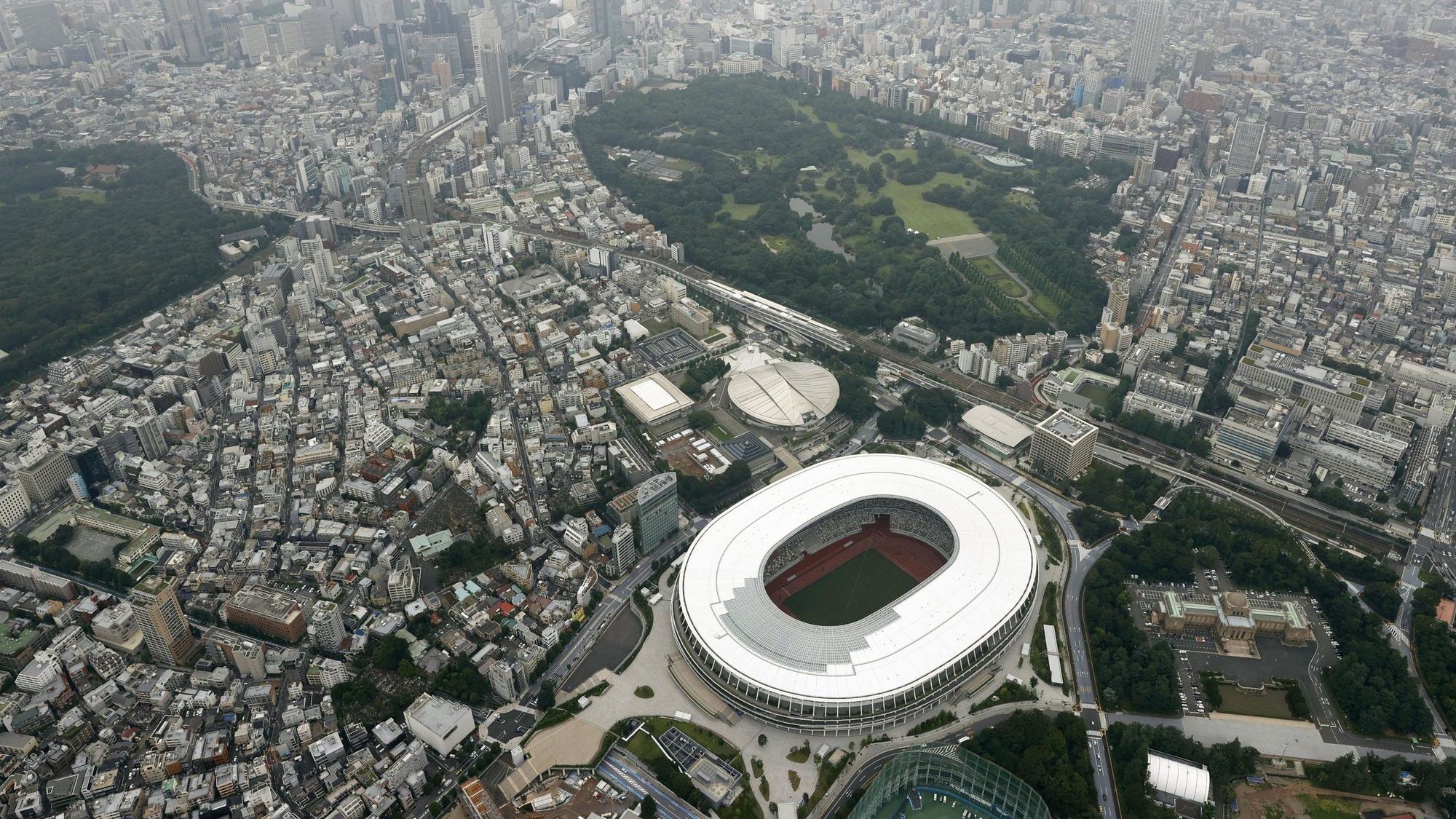 Das Nationalstadion, aufgenommen aus einem Hubschrauber von Kyodo News.