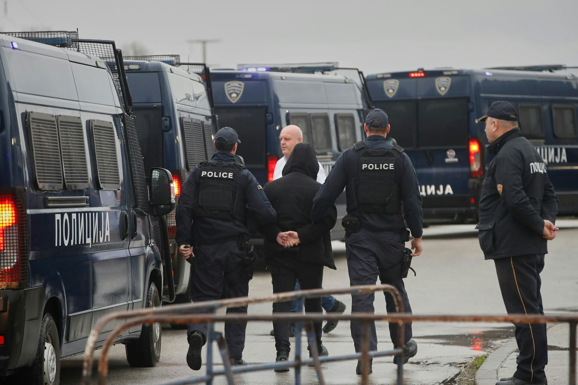 In Skopje beginnt ein Prozess gegen Dutzende mutmaßlich Verantwortliche für den verheerenden Brand in einem Nachtclub, infolgedessen 63 Menschen ums Leben kamen.