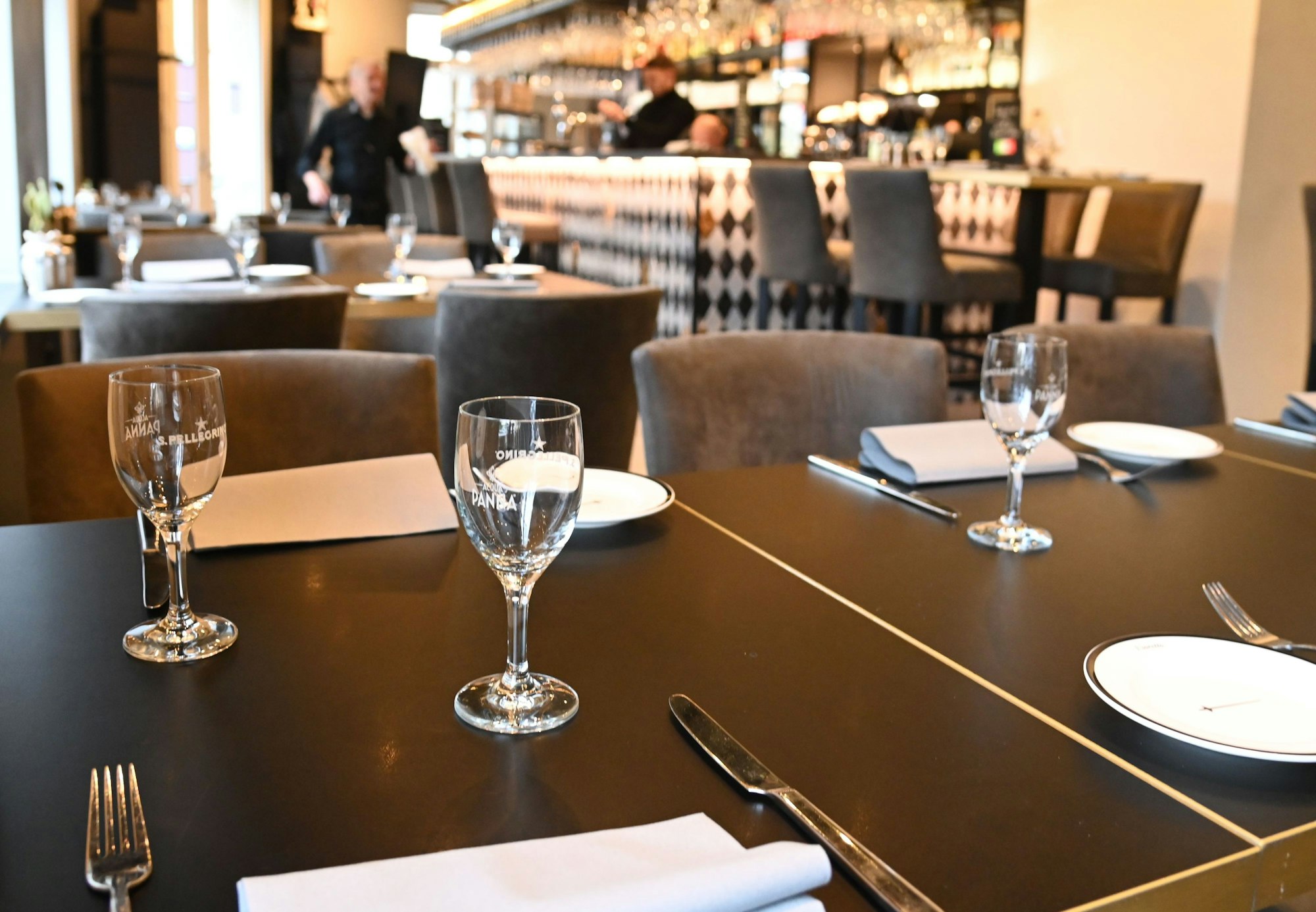 20.11.2025 Köln. Gastrokritik von Carsten Henn („Henns Geschmackssache“) über das „Fioretto Weinbar und Ristorante“. Foto: Alexander Schwaiger