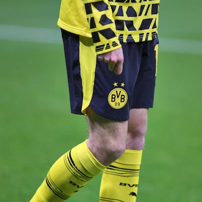 Das Bild zeigt Trikot, Hose und Stutzen von Borussia Dortmund. foto: IMAGO/dts Nachrichtenagentur