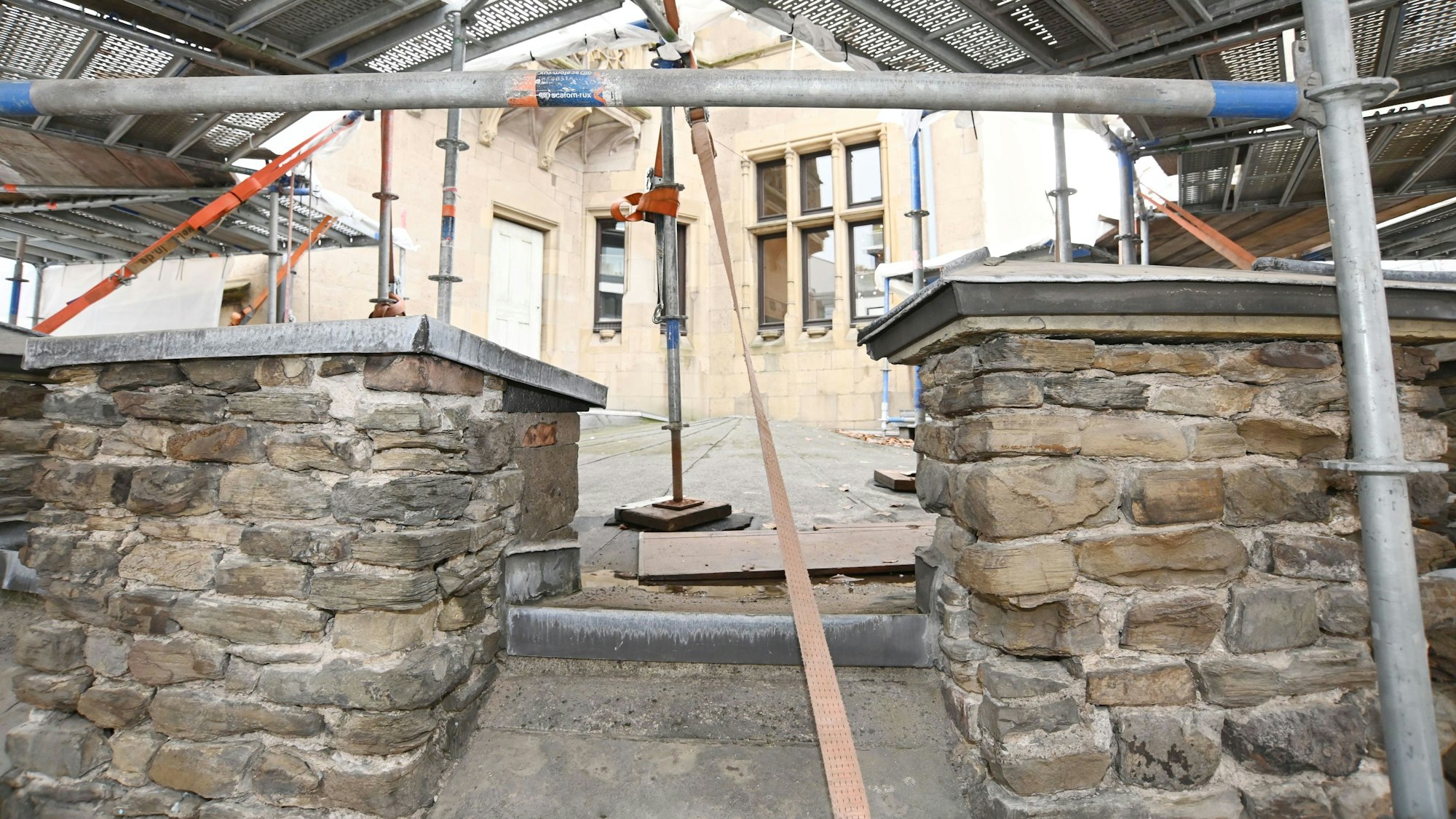 Jeder Stein braucht eine besondere Behandlung.