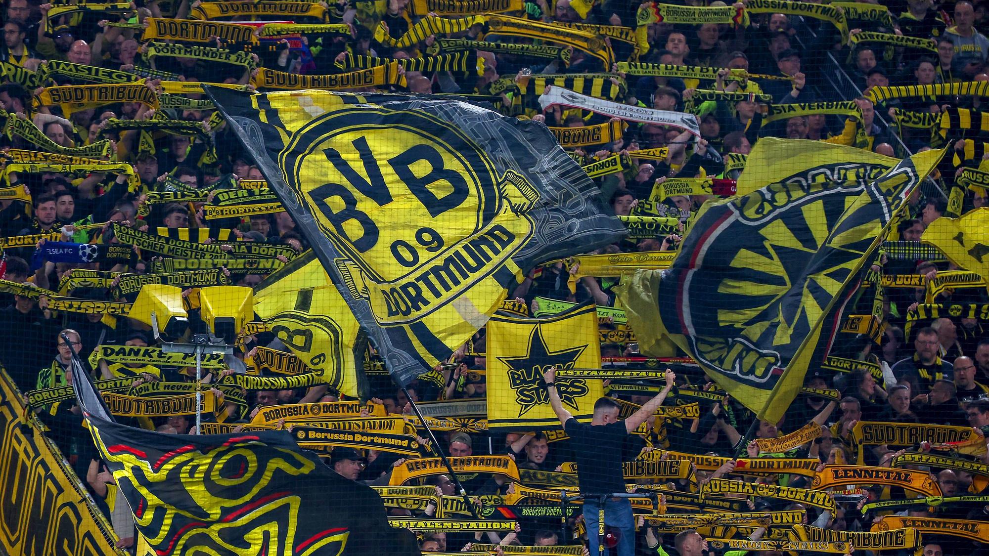 Das Bild zeigt die Südtribüne im Westfalenstadion, Dortmund. Fotro: Maximilian Koch/IMAGO