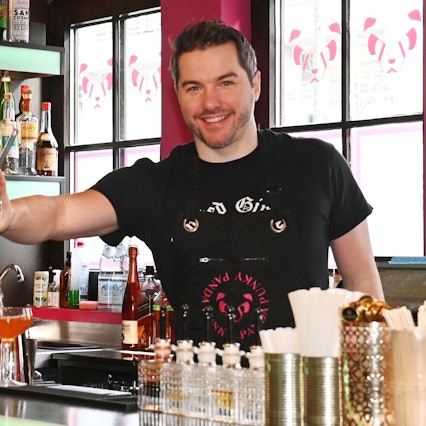 12.11.2025 Köln. Cocktailhauptstadt Köln: Gespräch mit Coktailprofi Stephan Hinz. Foto: Alexander Schwaiger