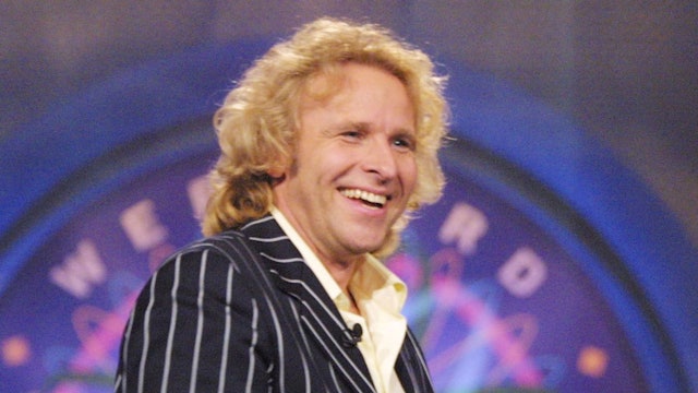 Große Klappe und wenig dahinter? Thomas Gottschalk war bereits dreimal bei „Wer wird Millionär?“ zu Gast. (Bild: TVNOW / Stefan Gregorowius)