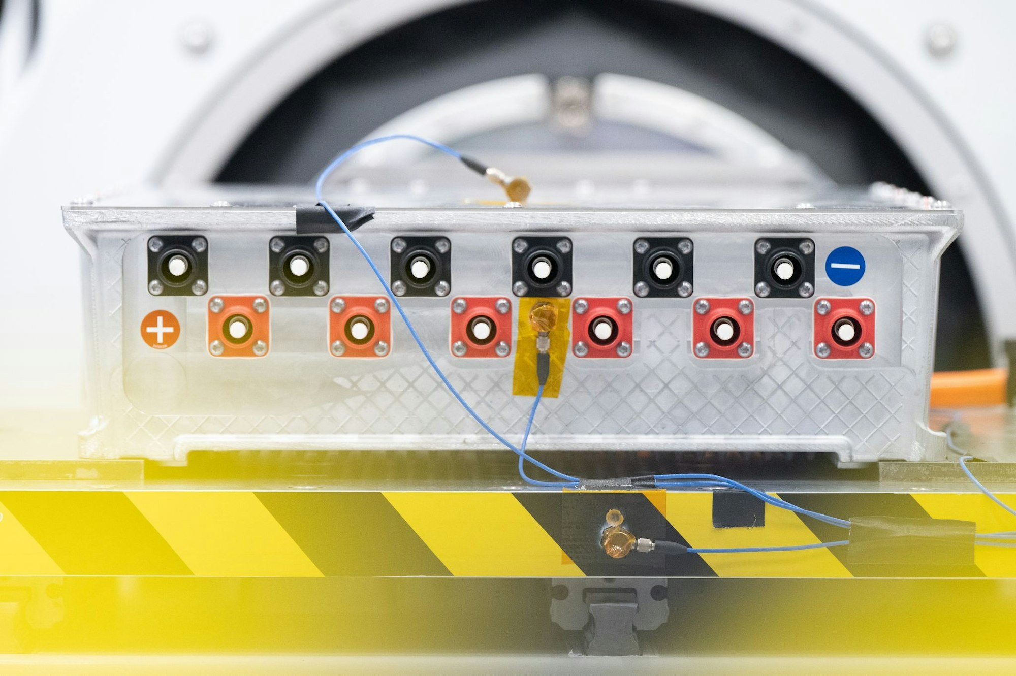 Die Zwischenbilanz der Elektroindustrie für das Exportgeschäft das laufende Jahr fällt positiv aus. (Symbolbild)