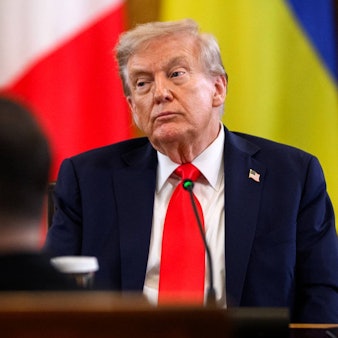 US-Präsident Donald Trump beim letzten Besuch von Wolodymyr Selenskyj in Washington Mitte August. Die USA erhöhen den Druck auf die Ukraine nun massiv. (Archivbild)