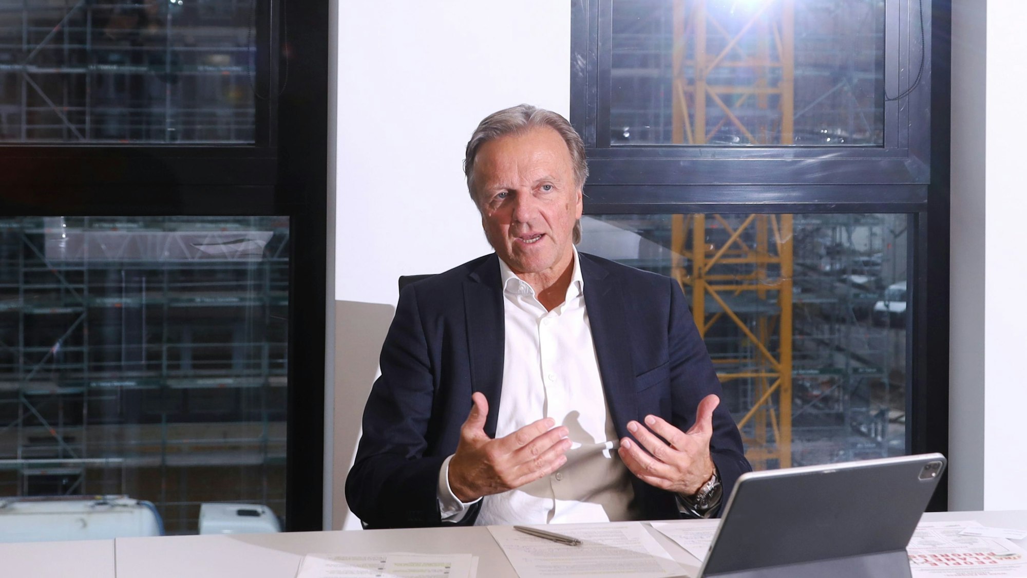 Strabag-Vorstand Thomas Nyhsen in der Kölner Unternehmenszentrale.