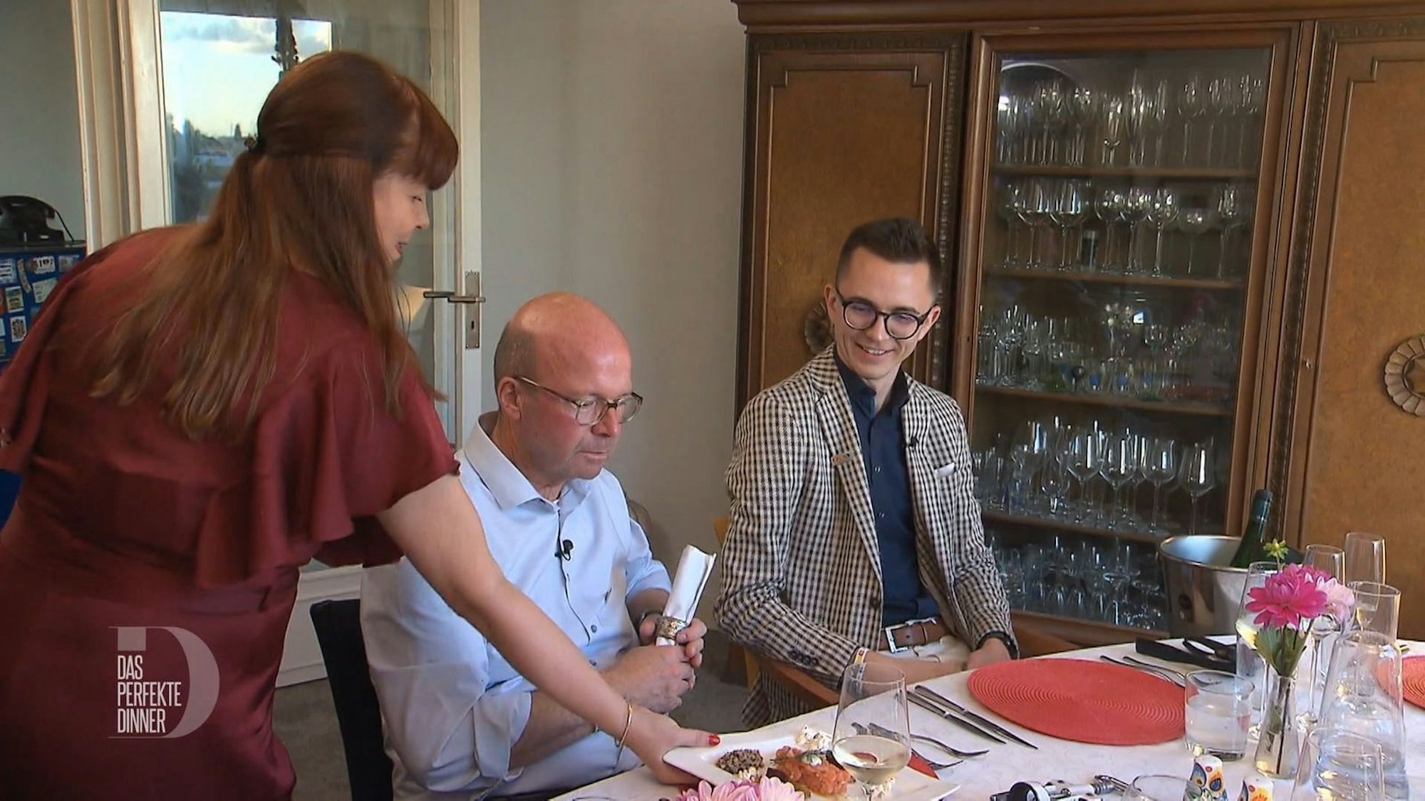 Carolas Vorspeise kann sich durchaus sehen lassen. Aber dieses Popcorn ...
(Bild: RTL)