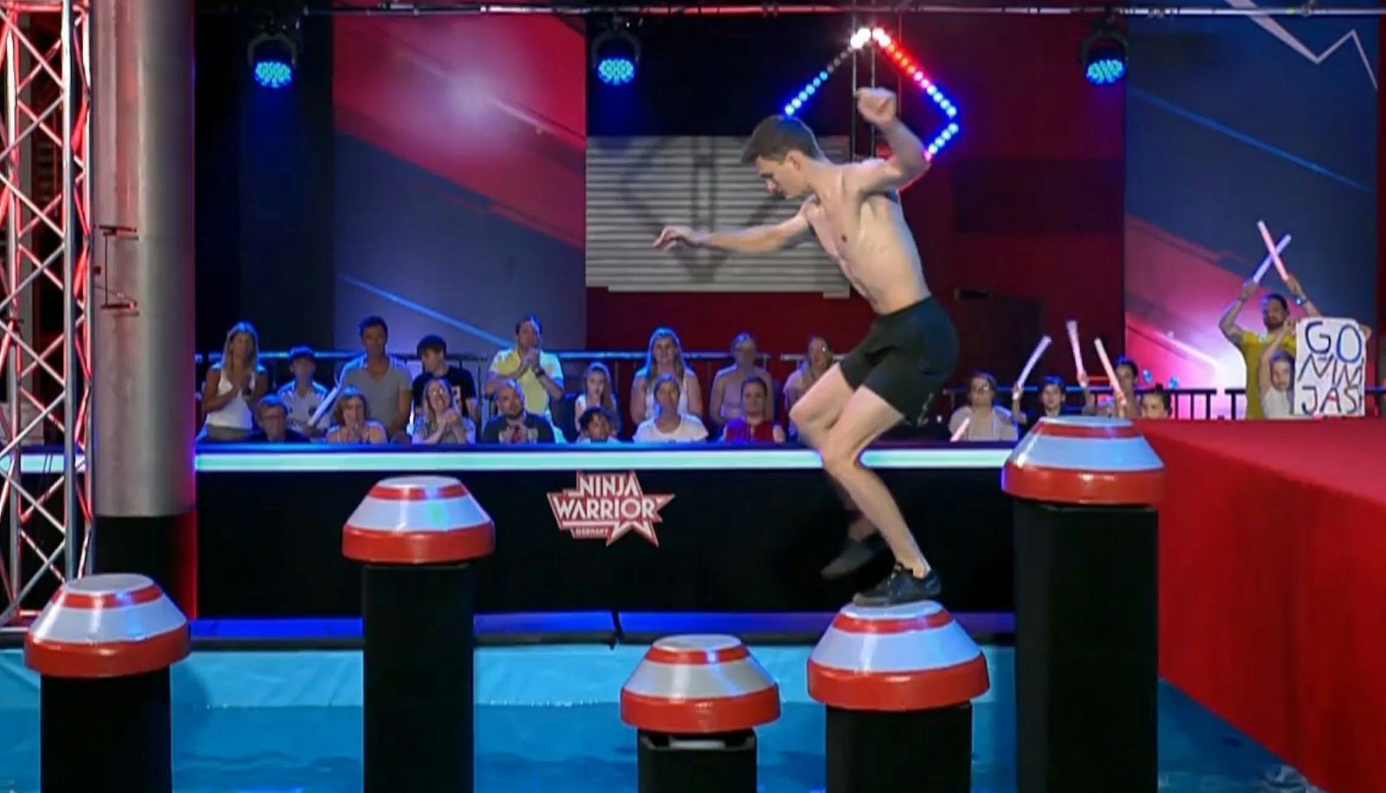 Es erwischte etliche starke Ninjas früh im Parcours. Auch Leon Wismann musste seine Träume vom Mount Midoriyama begraben. (Bild: RTL)