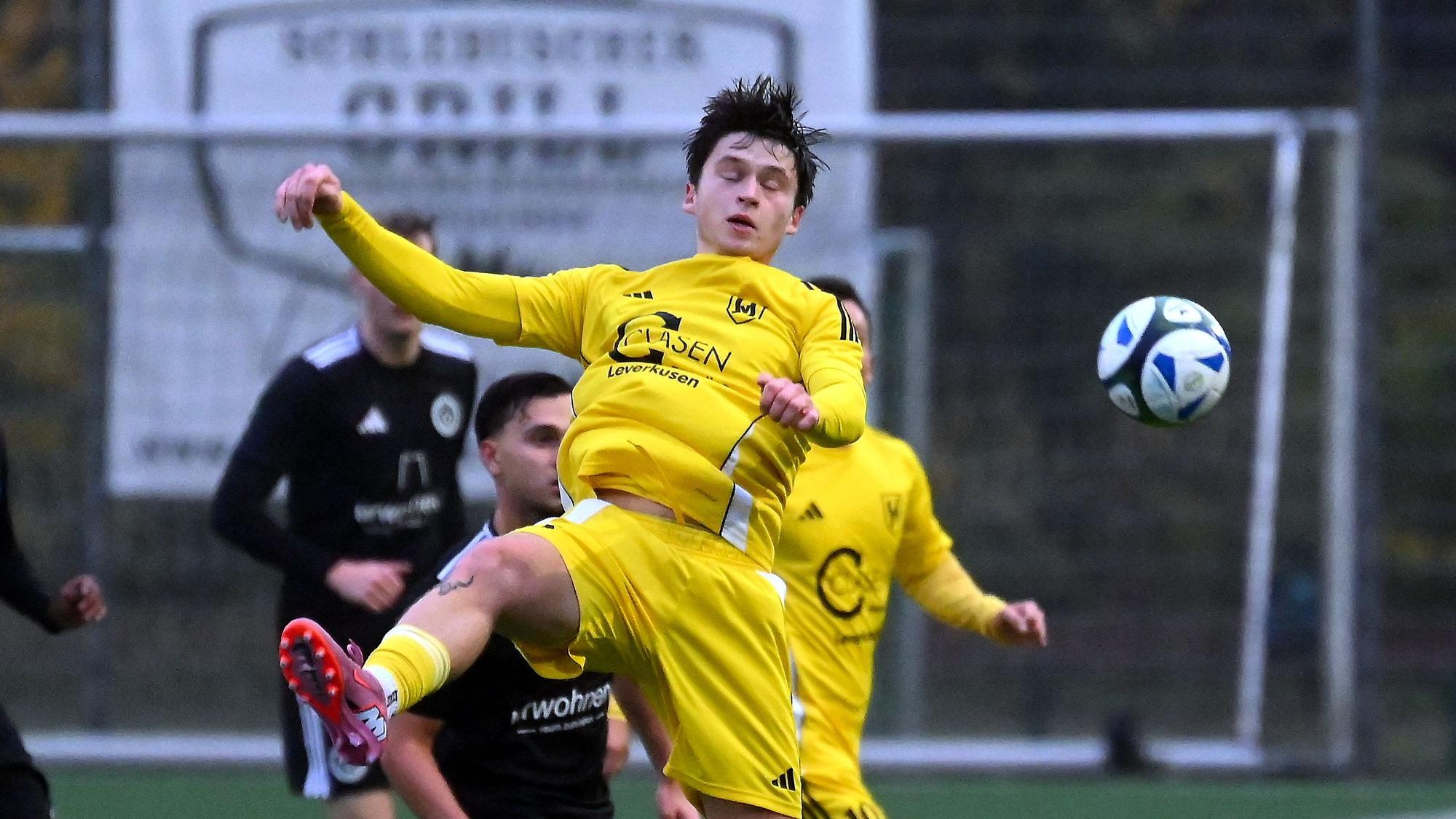 16.11.2025, Fussball S V Schlebusch-GW Brauweiler
Jakob Steinebach (Schlebusch)
Foto: Uli Herhaus