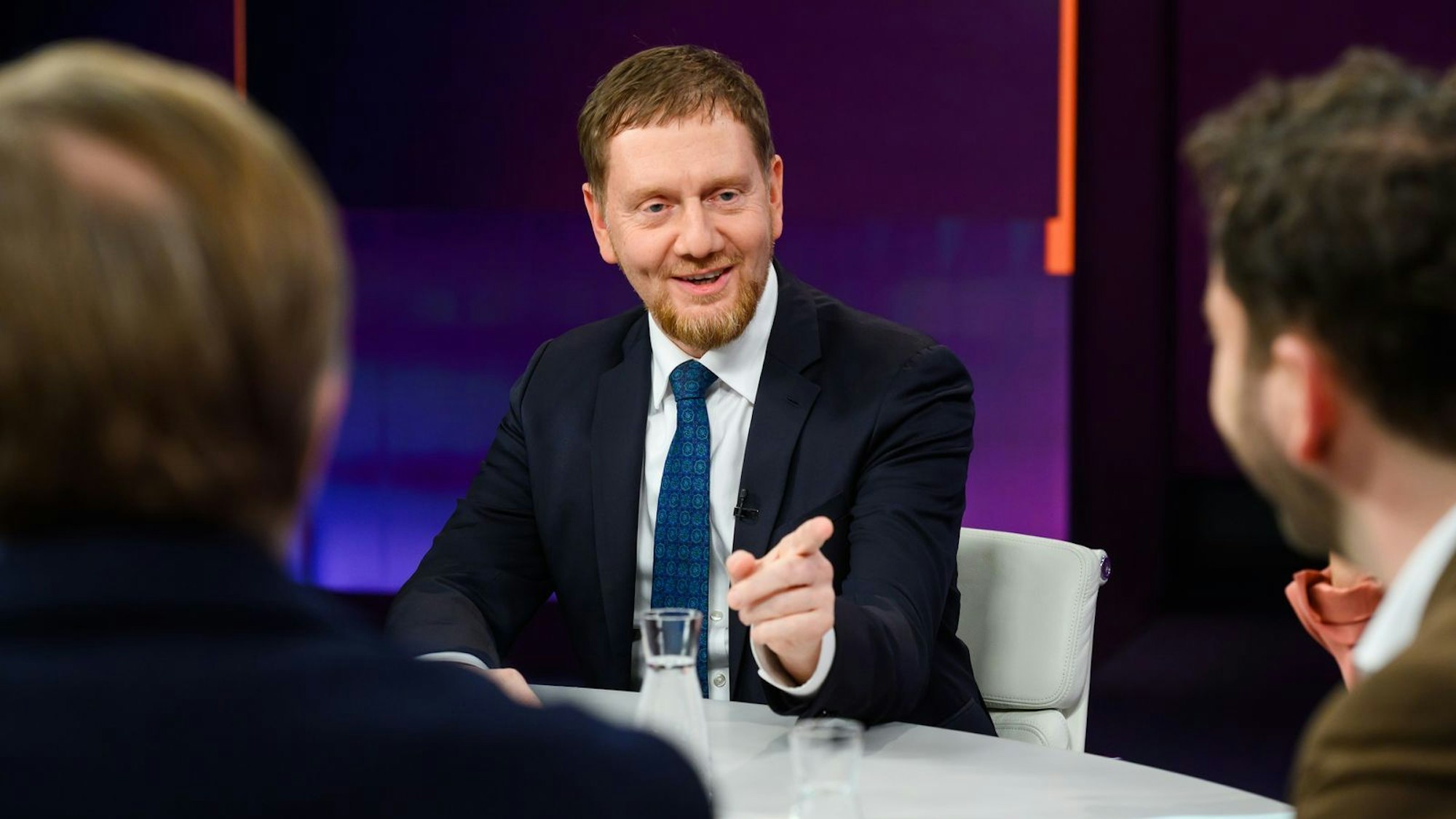 Michael Kretschmer sorgte bei „Maybrit Illner“ für Überraschung. (Bild: ZDF/Jule Roehr )