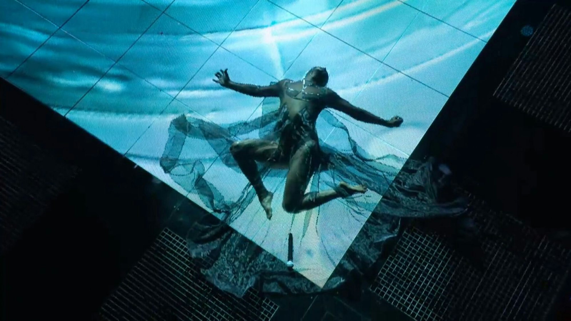 Eindrucksvolle Performance: Oxa mit Madonnas „Frozen“. (Bild: Joyn)