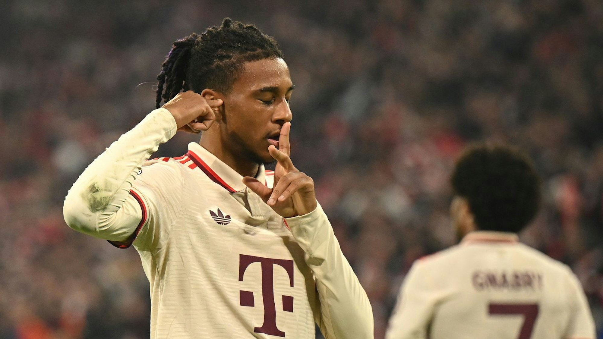 Wer Michael Olise und den Bayern München regelmäßig in der Champions League sehen möchte, braucht schon jetzt mehr als nur ein Abo. Künftig wird es noch komplizierter - und teurer. (Bild: 2024 Getty Images/Sebastian Widmann)